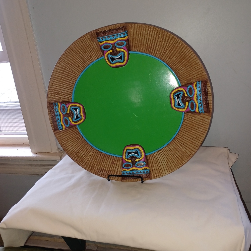 Tiki Plastic Platter 15" Round Totem Faces Melamine Vibrant Green Color. PRE-OWN